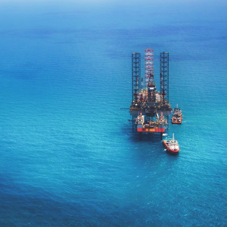 Offshore-Plattform im Meer